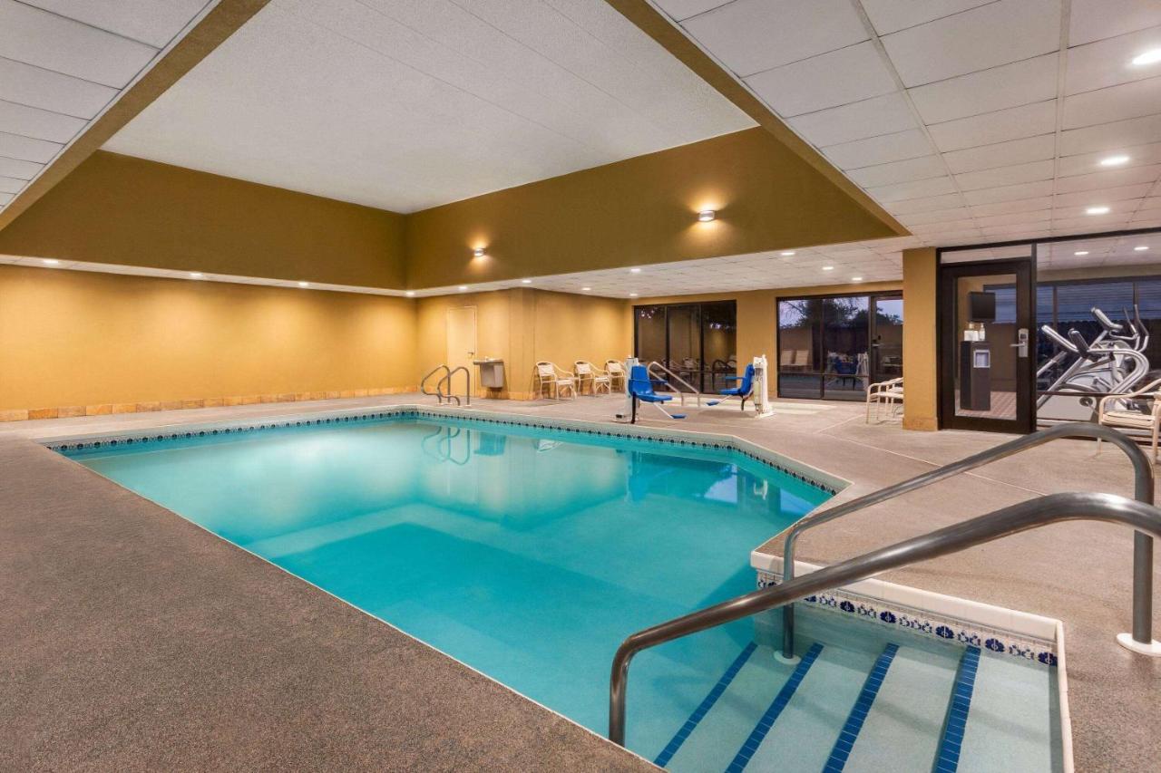 Americinn By Wyndham Madison West Εξωτερικό φωτογραφία